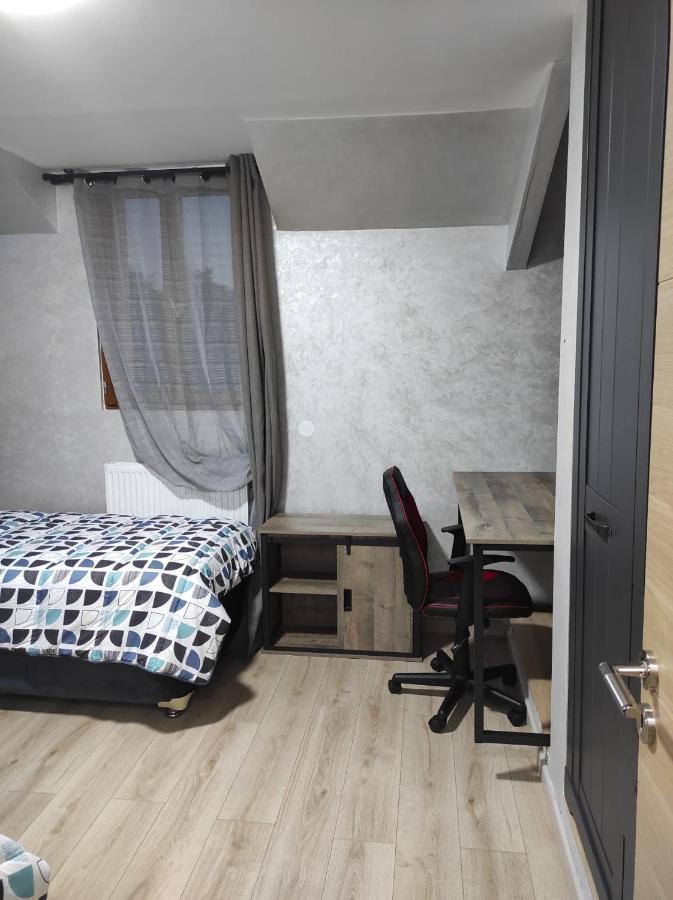 Maison Elegante Et Spacieuse Ecouen ภายนอก รูปภาพ
