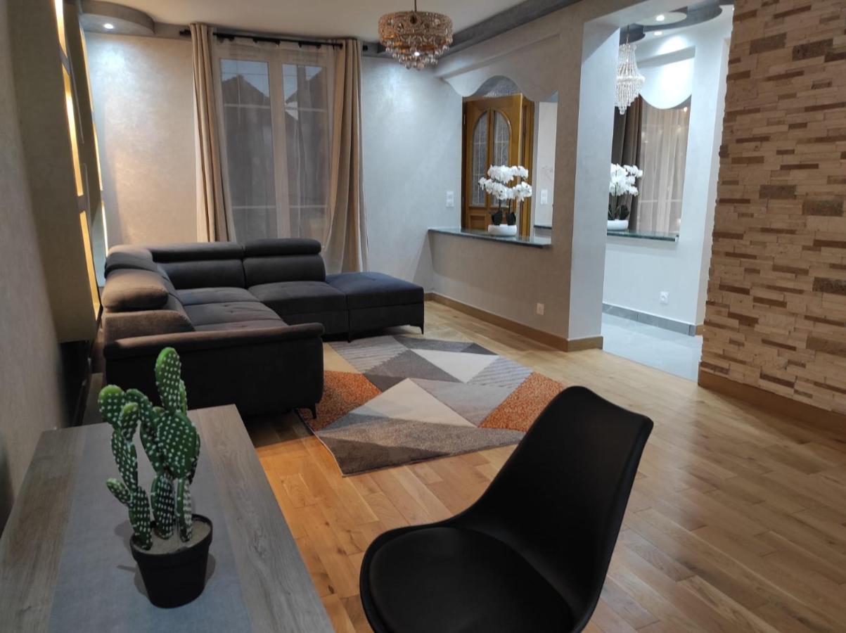 Maison Elegante Et Spacieuse Ecouen ภายนอก รูปภาพ