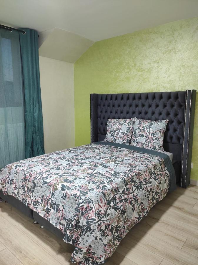 Maison Elegante Et Spacieuse Ecouen ภายนอก รูปภาพ